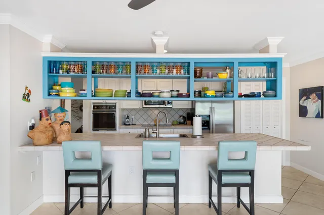 $875,000 | 8415 Pine Tree Lane, Lake Clarke Shores, FL 33406