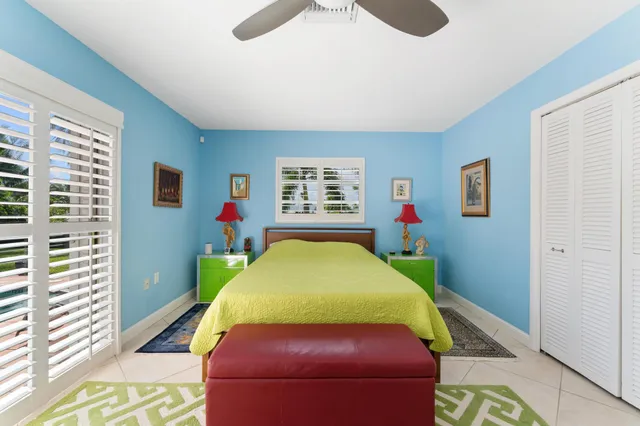 $875,000 | 8415 Pine Tree Lane, Lake Clarke Shores, FL 33406