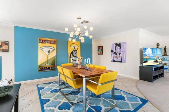 $875,000 | 8415 Pine Tree Lane, Lake Clarke Shores, FL 33406