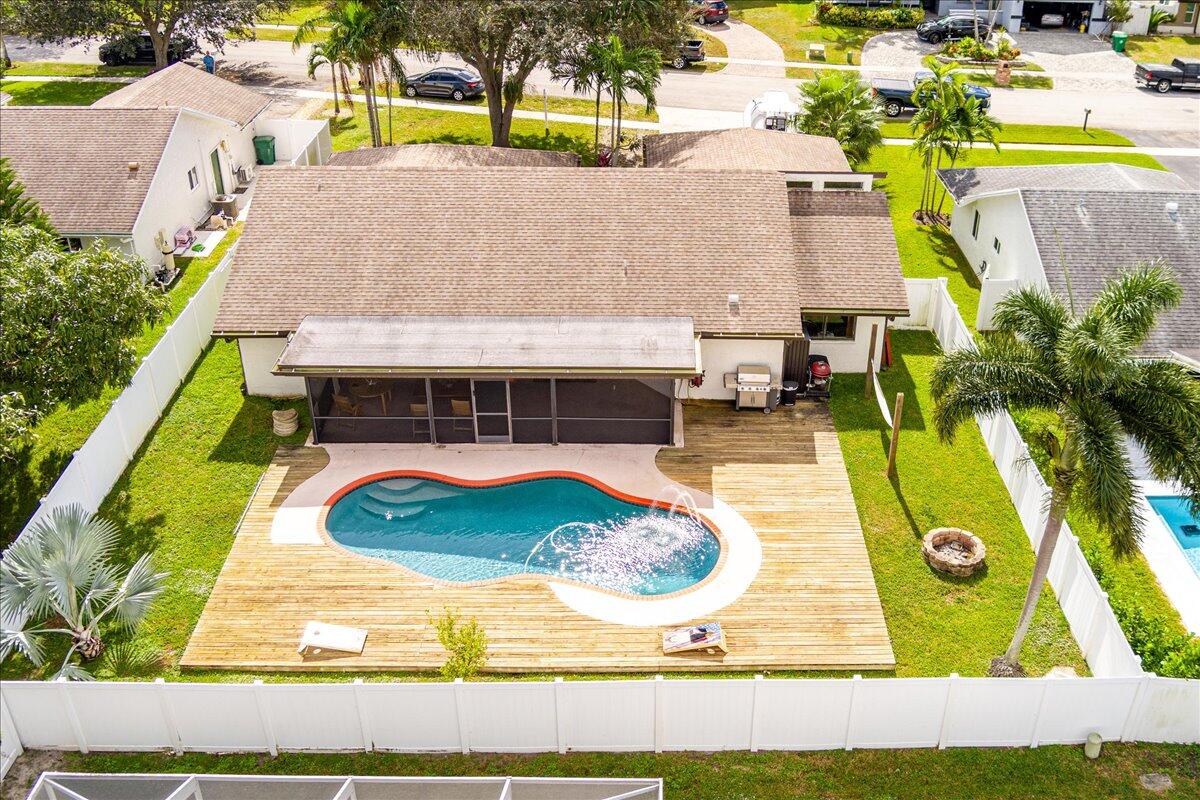 8301 Southwest 27th Place Davie, FL 33328 - Photo 1 of 41 54-MAX_0007