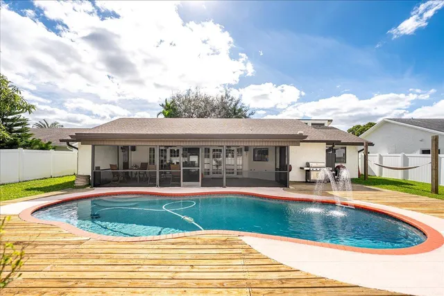 $695,494 | 8301 Southwest 27th Place, Davie, FL 33328