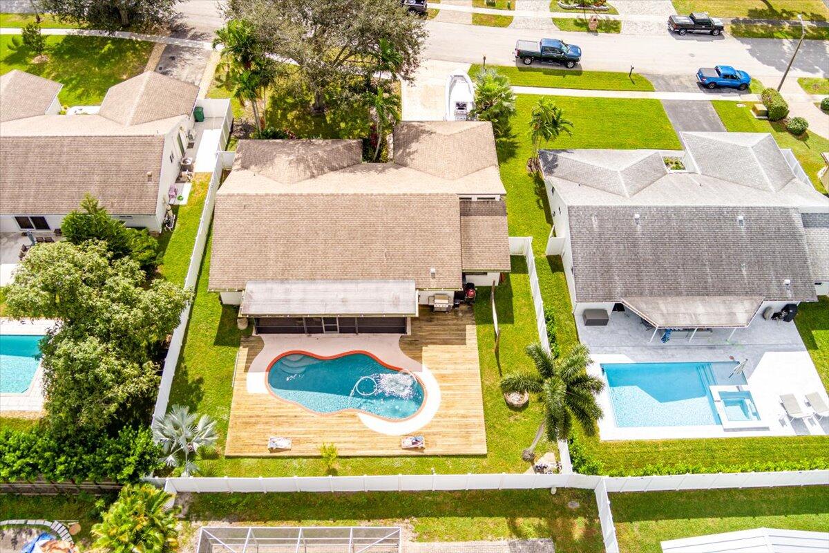 8301 Southwest 27th Place Davie, FL 33328 - Photo 37 of 41 53-MAX_0006