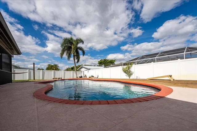$695,494 | 8301 Southwest 27th Place, Davie, FL 33328