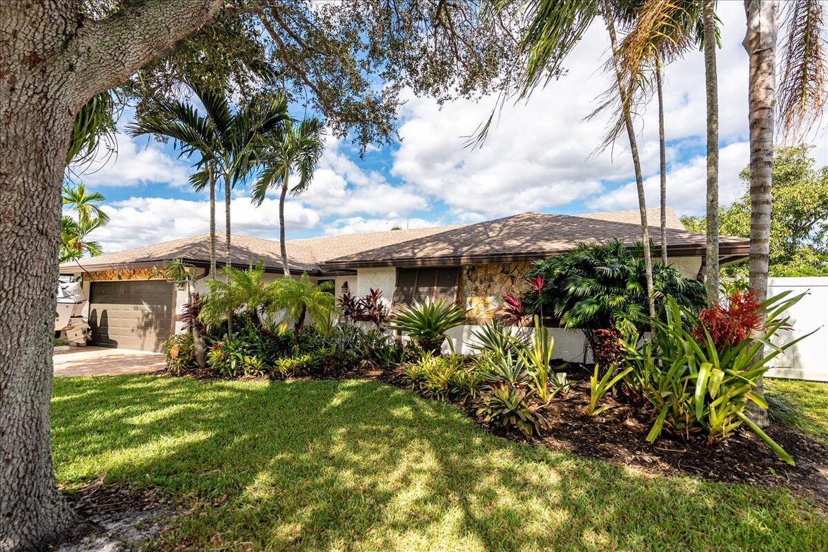 8301 Southwest 27th Place Davie, FL 33328 - Photo 4 of 41 46-DSC2470