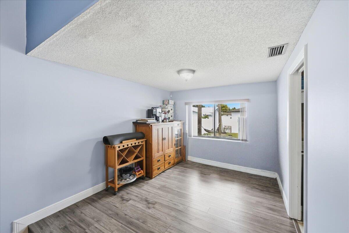 8301 Southwest 27th Place Davie, FL 33328 - Photo 10 of 41 59-DSC2352_autoremove_9244227