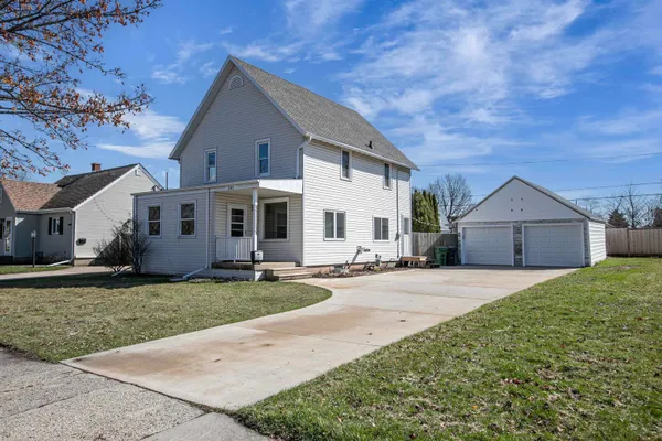 $220,000 | 241 South James Street, Kimberly, WI 54136