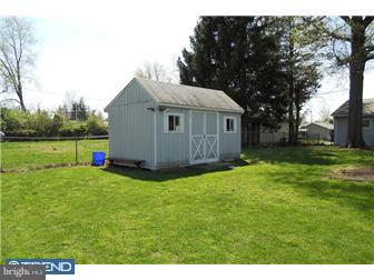 70 Old Brook Road Levittown, PA 19057 - Photo 10 of 10 Exterior Back