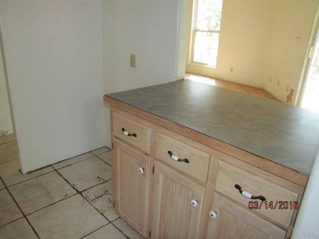 1186 Lewis Road Milton, FL 32570 - Photo 4 of 32 Gallery Image 4