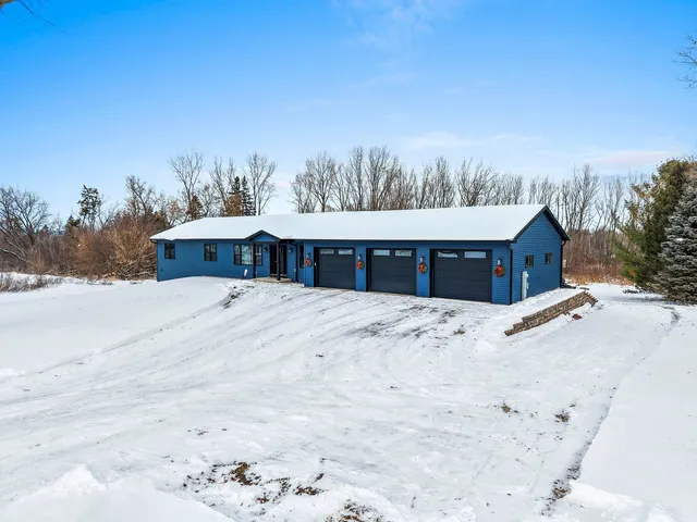 $850,000 | W9566 County Rd JJ, Hortonville, WI 54944