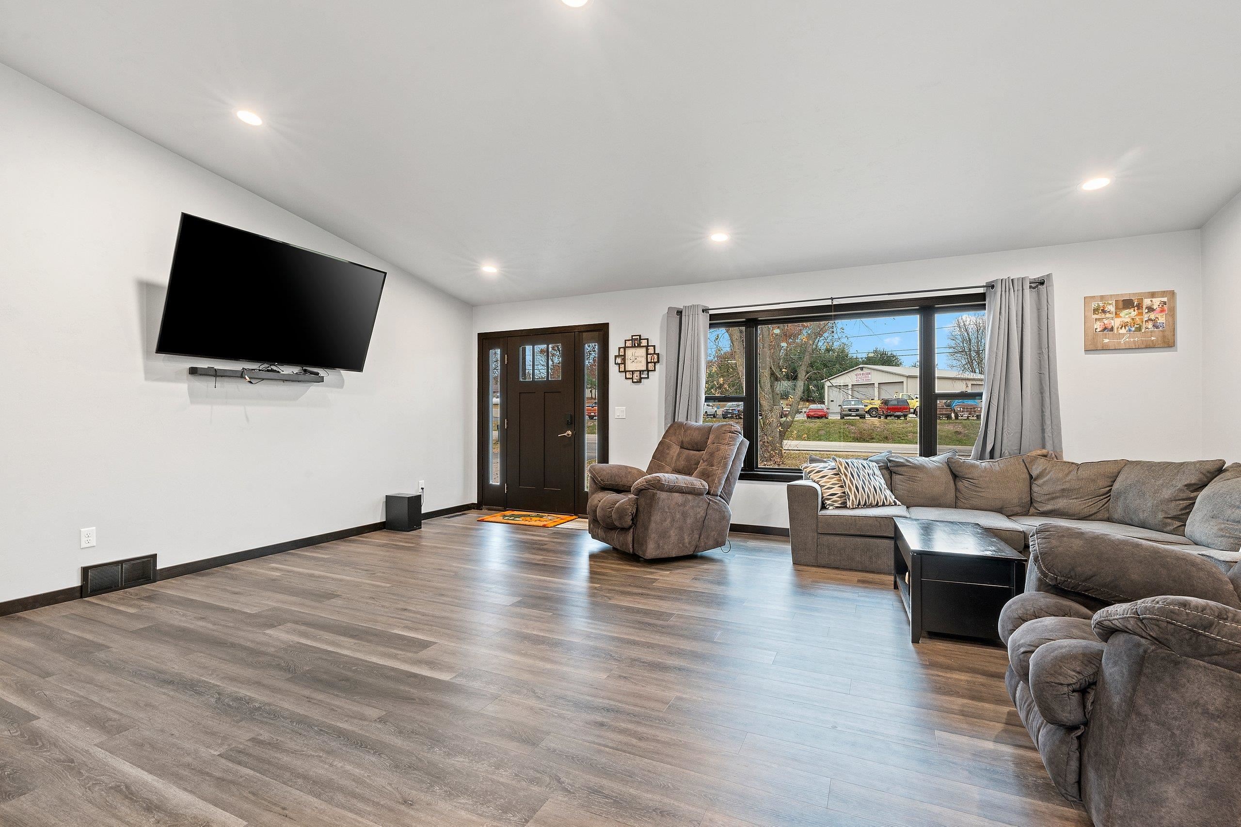 W9566 County Rd JJ Hortonville, WI 54944 - Photo 22 of 77