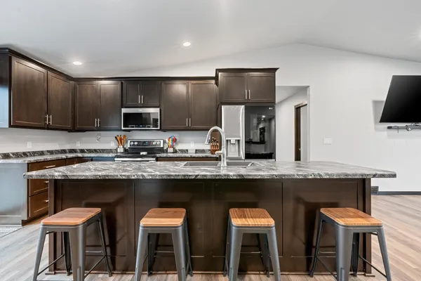 $815,000 | W9566 County Rd JJ, Hortonville, WI 54944