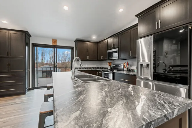 $850,000 | W9566 County Rd JJ, Hortonville, WI 54944