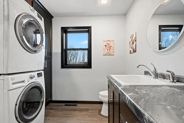 $850,000 | W9566 County Rd JJ, Hortonville, WI 54944