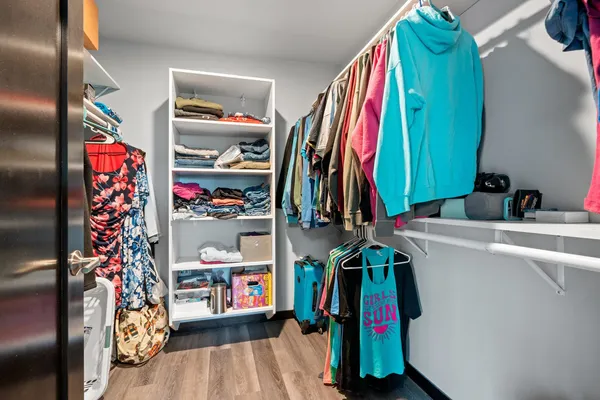 $815,000 | W9566 County Rd JJ, Hortonville, WI 54944