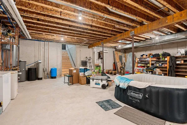 $815,000 | W9566 County Rd JJ, Hortonville, WI 54944