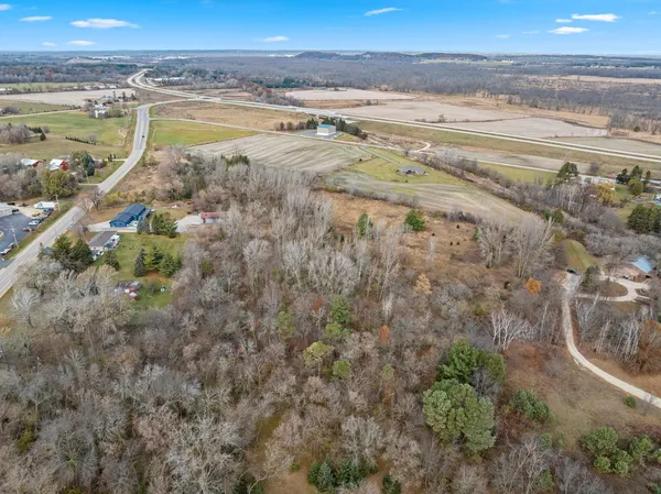 $815,000 | W9566 County Rd JJ, Hortonville, WI 54944