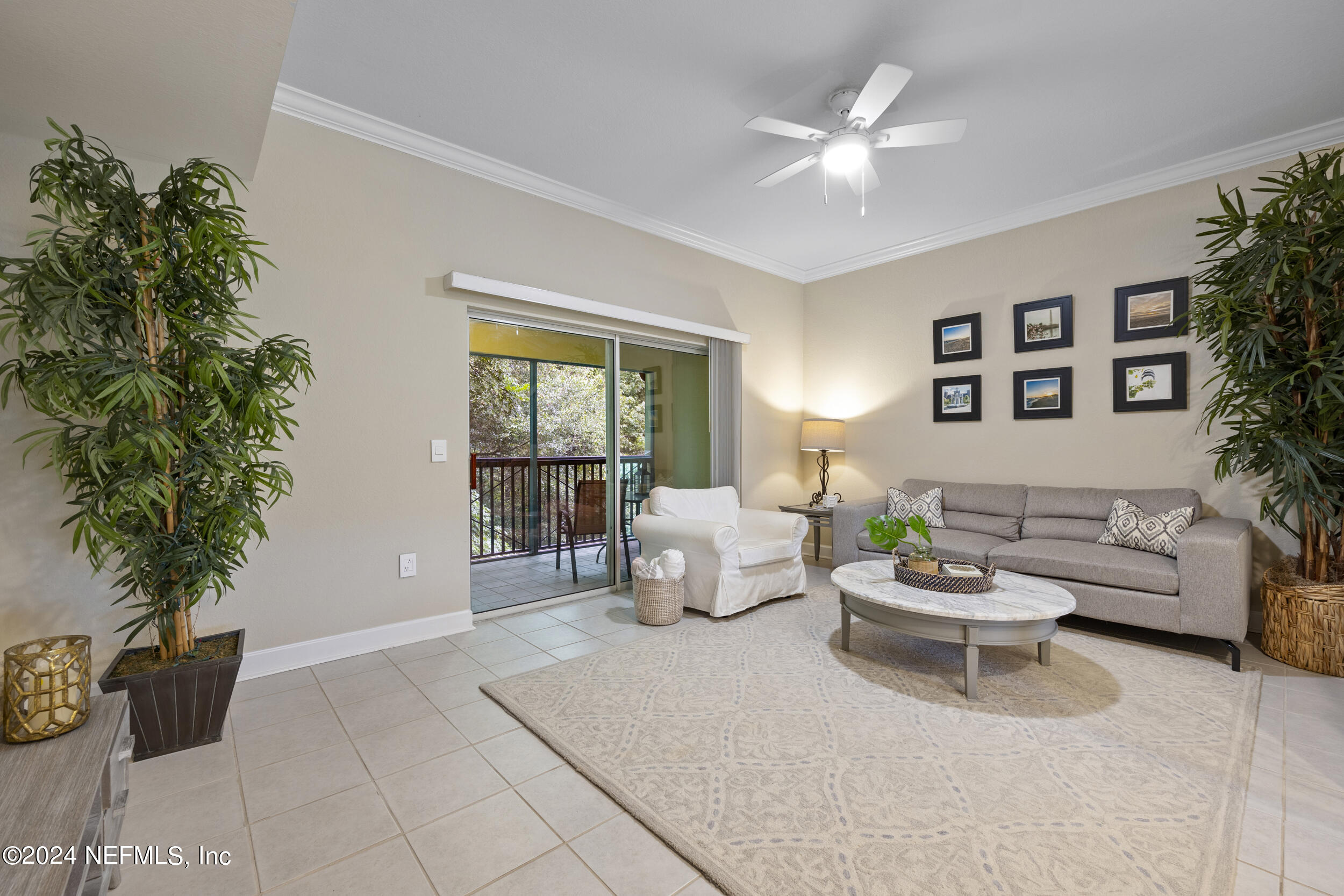 9745 Touchton Road, Unit 924 Jacksonville, FL 32246 - Photo 7 of 24 Living Room