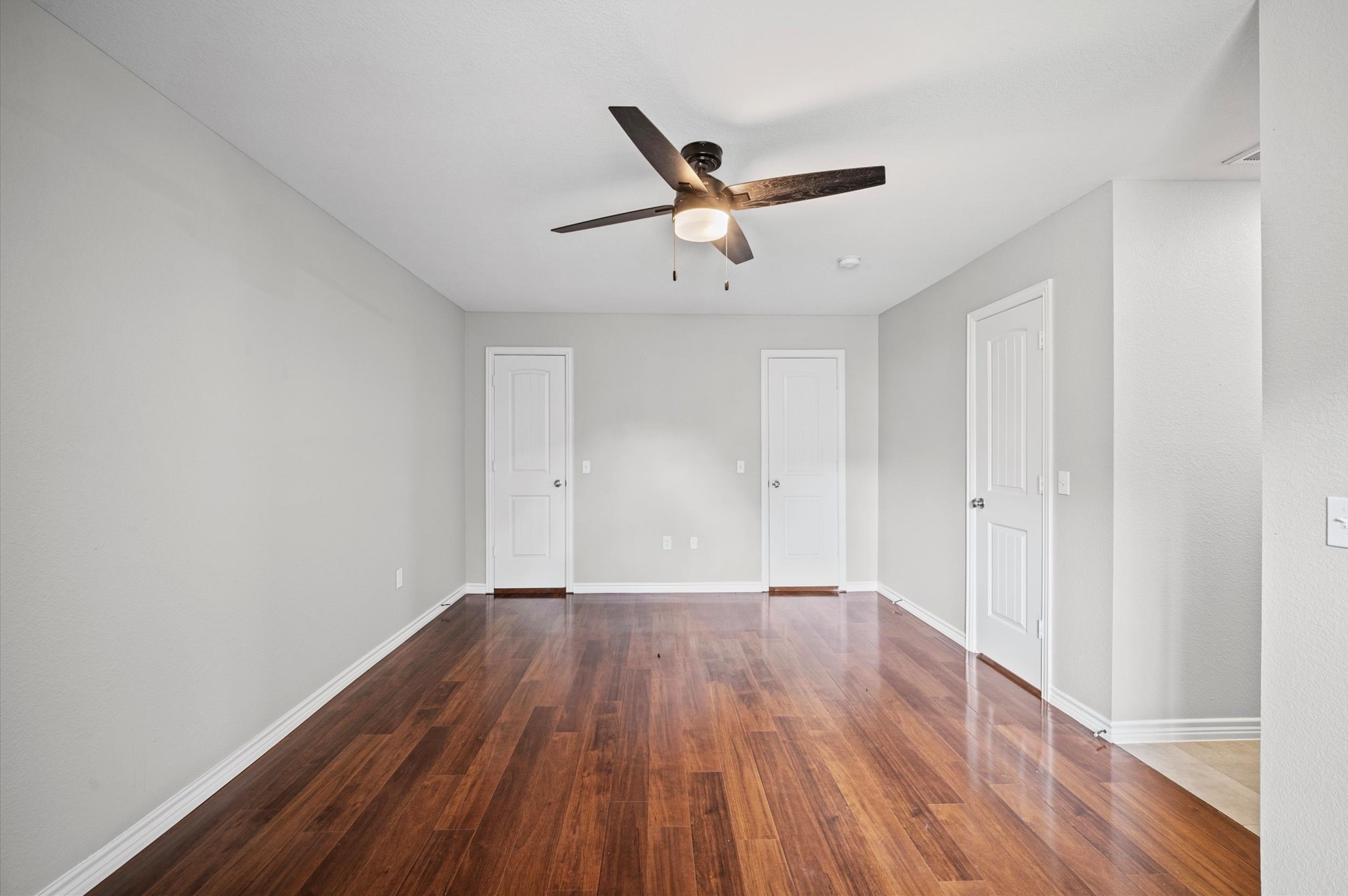 3535 Rosedale Street Houston, TX 77004 - Photo 33 of 44 primary bedroom - another view