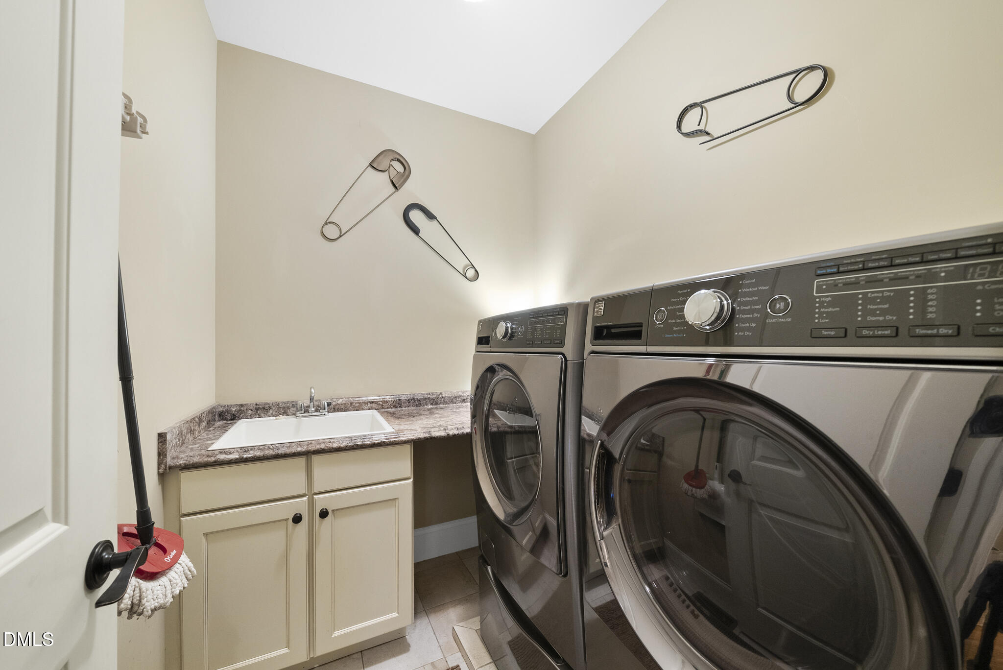 4900 Great Meadows Court Raleigh, NC 27609 - Photo 29 of 64 DSC08099