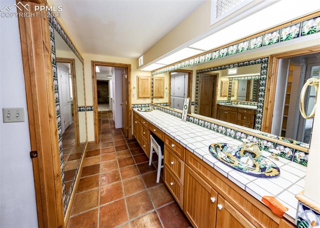 240 Hidden Valley Road Colorado Springs, CO 80919 - Photo 24 of 42 Basement full bath