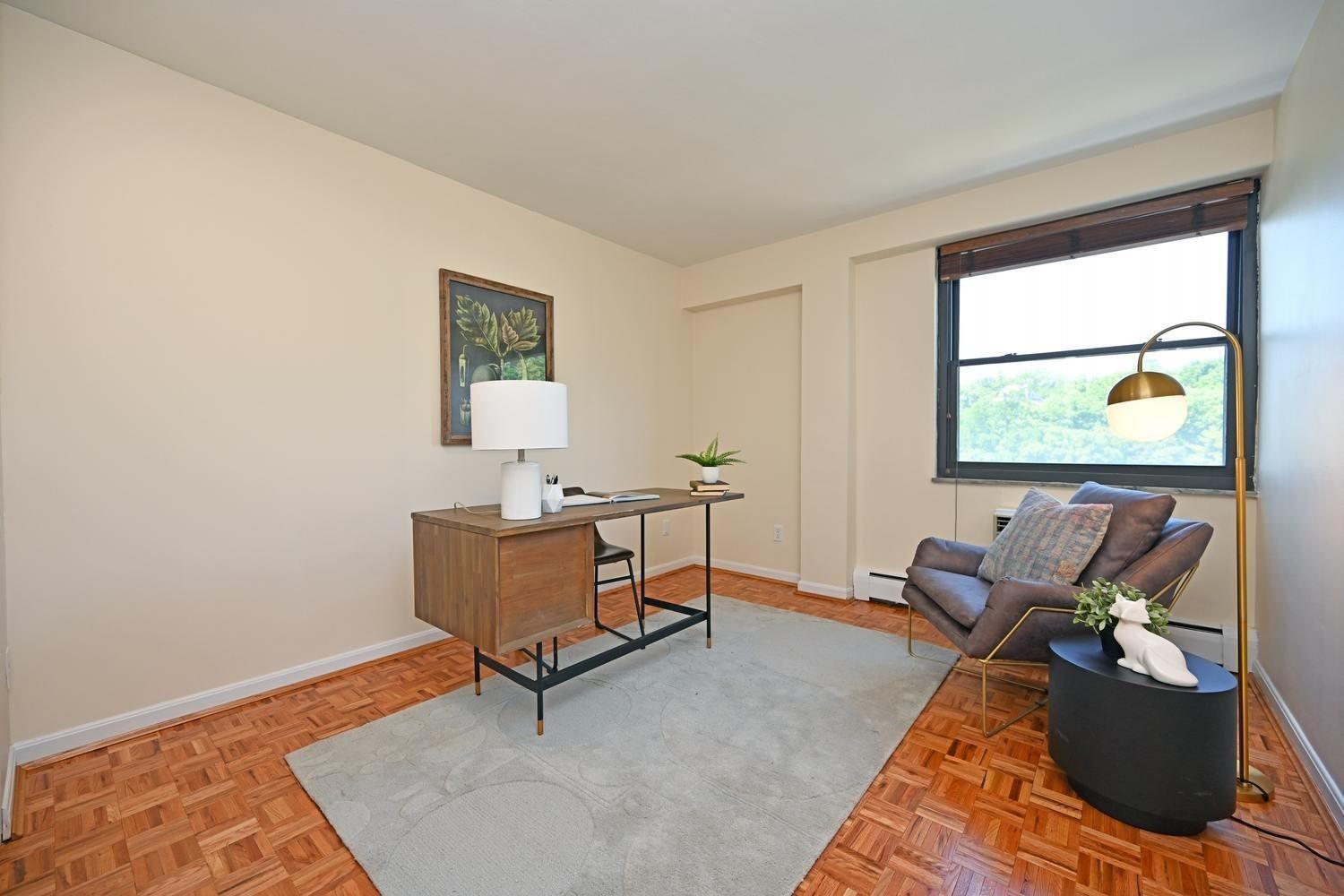 1815 William Howard Taft Road, Unit 810 Cincinnati, OH 45206 - Photo 18 of 26
