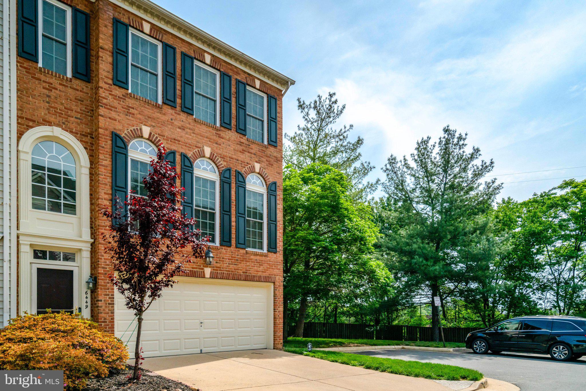 6449 Katherine Ann Lane Springfield, VA 22150 - Photo 2 of 32
