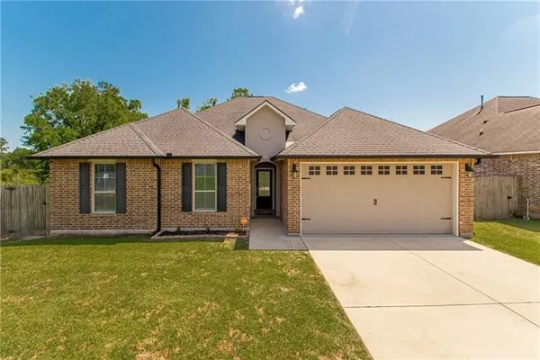 $250,000 | 16170 Derry Street, Ponchatoula, LA 70454