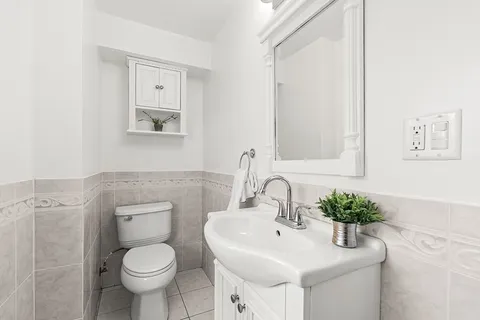 $979,000 | 104 Wendell Street, Winchester, MA 01890