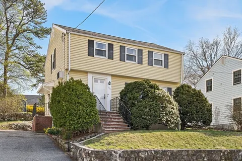 $979,000 | 104 Wendell Street, Winchester, MA 01890