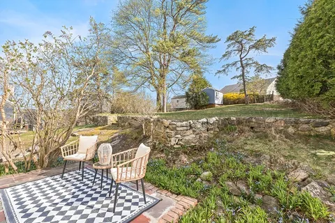 $979,000 | 104 Wendell Street, Winchester, MA 01890
