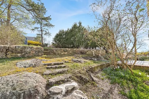 $979,000 | 104 Wendell Street, Winchester, MA 01890