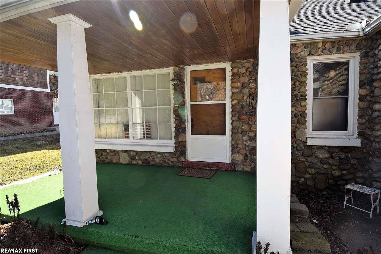 3915 Pointe Tremble Road Algonac, MI 48001 - Photo 10 of 39 31345808-9.JPG