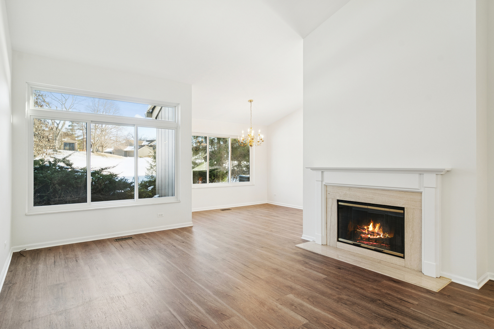 1261 Oak Hill Road Lake Barrington, IL 60010 - Photo 5 of 35