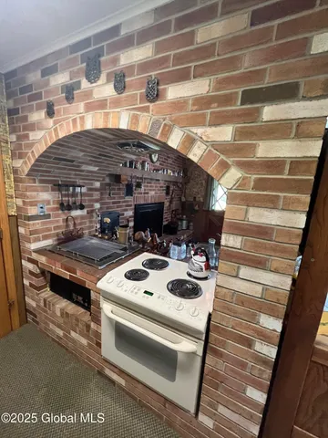 $329,900 | 2940 Plank Road, Moriah, NY 12956