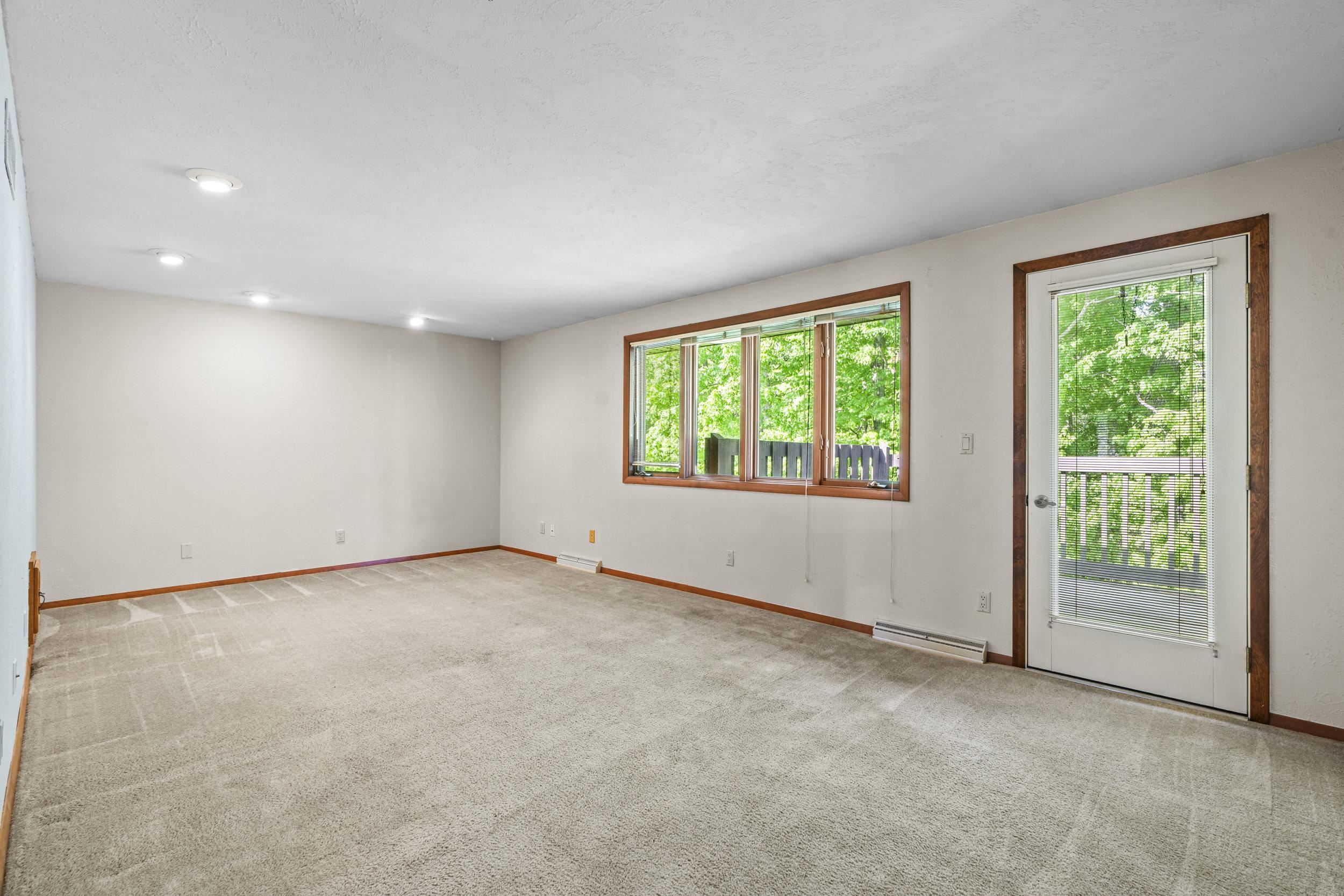 921 Divot Place Green Bay, WI 54313 - Photo 24 of 66