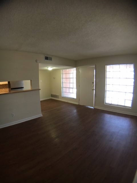 4709 Harmon Avenue, Unit 413 Austin, TX 78751 - Photo 3 of 11 a view of an empty room with a window