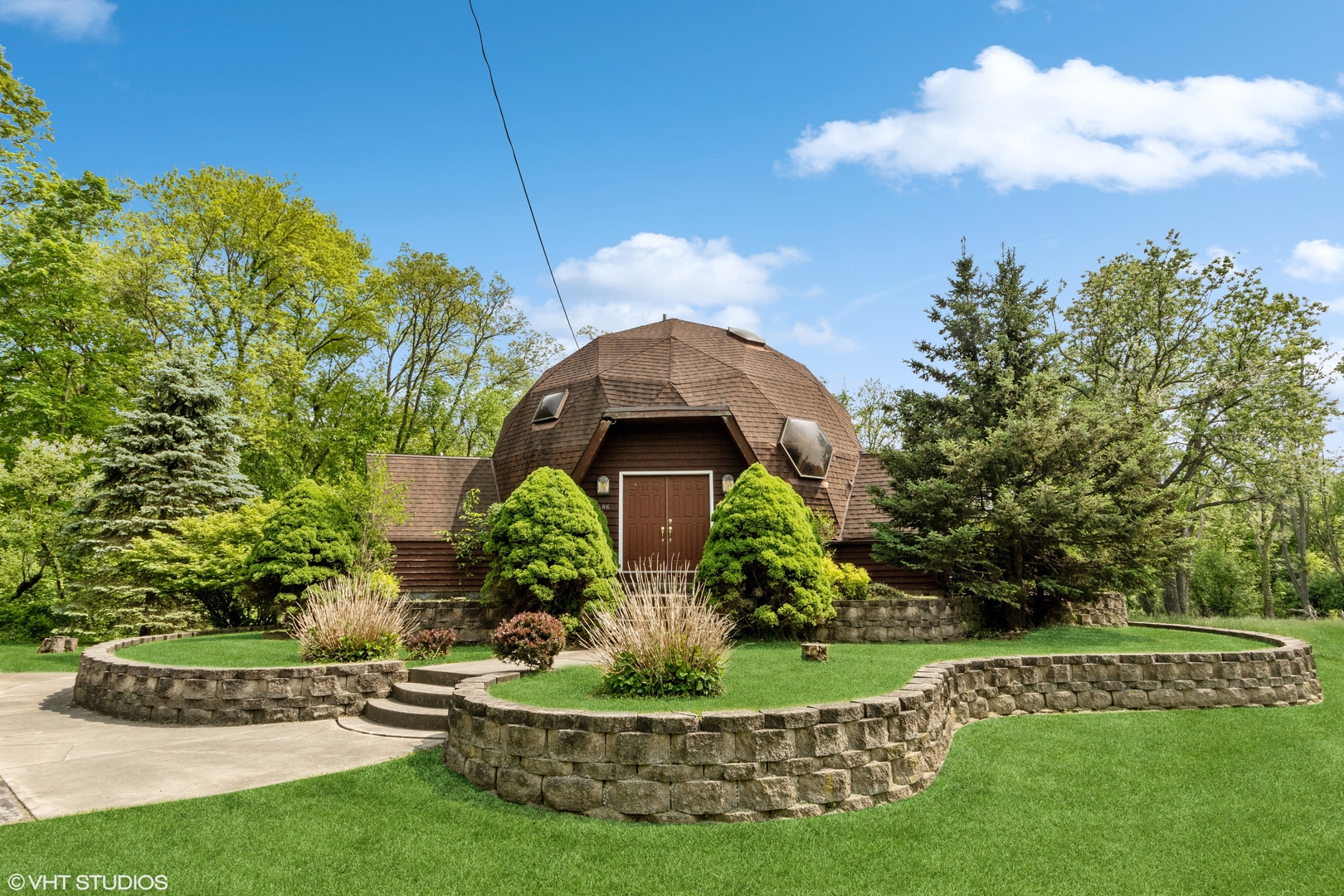 Undisclosed Address New Lenox, IL 60451 - Photo 1 of 1 a front view of a house with a yard