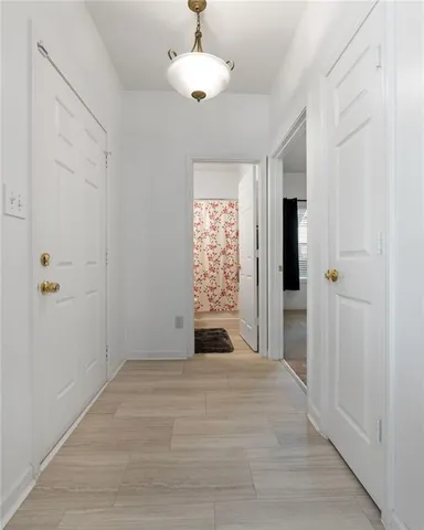 a view of entryway with interior