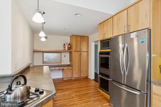 $10,000 | 276 Dodds Lane, Princeton, NJ 08540