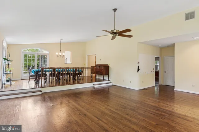 $10,000 | 276 Dodds Lane, Princeton, NJ 08540