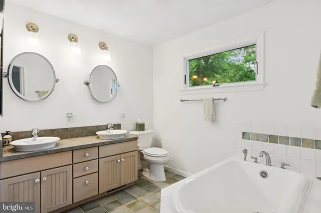 $10,000 | 276 Dodds Lane, Princeton, NJ 08540