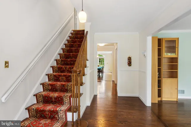 $10,000 | 276 Dodds Lane, Princeton, NJ 08540