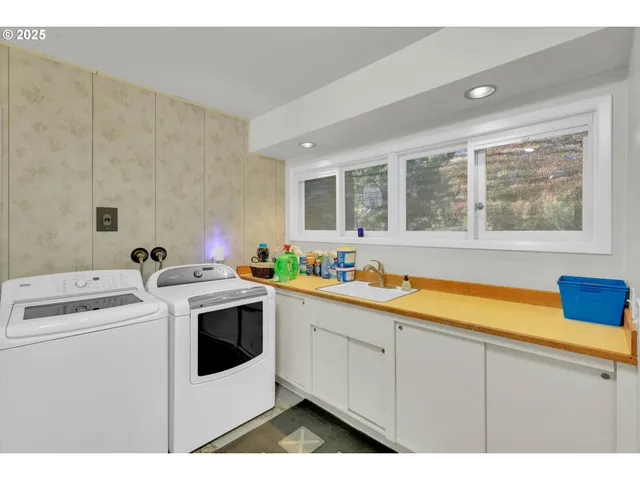 $949,900 | 21076 Northwest Green Mountain Road, Banks, OR 97106