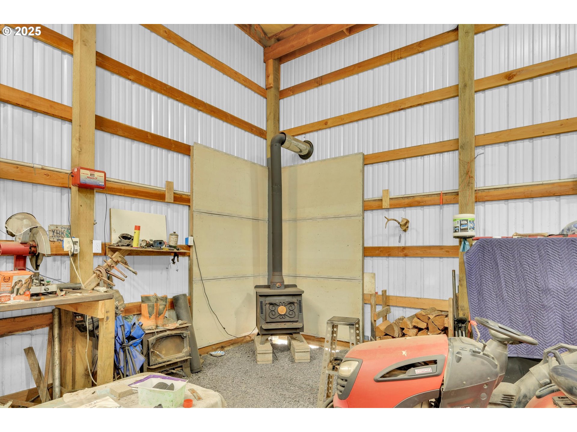 21076 Northwest Green Mountain Road Banks, OR 97106 - Photo 41 of 46 a picture of a living room filled with furniture