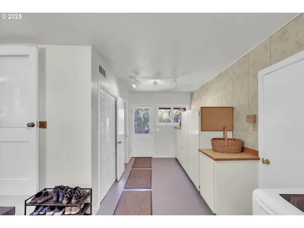 $875,000 | 21076 Northwest Green Mountain Road, Banks, OR 97106