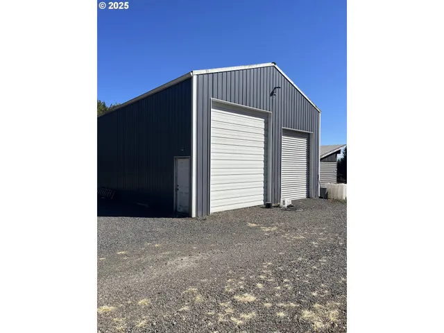 $949,900 | 21076 Northwest Green Mountain Road, Banks, OR 97106