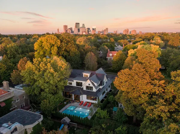 $4,500,000 | 1910 Knox Avenue South, Minneapolis, MN 55403