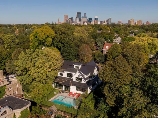 $4,500,000 | 1910 Knox Avenue South, Minneapolis, MN 55403