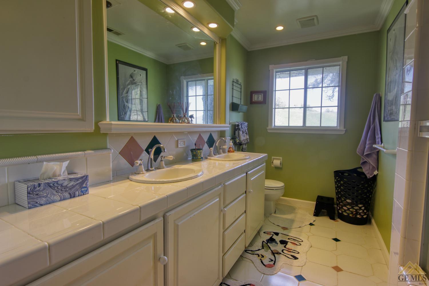 19350 Jacks Hill Road Tehachapi, CA 93561 - Photo 26 of 36 Gallery Image 26