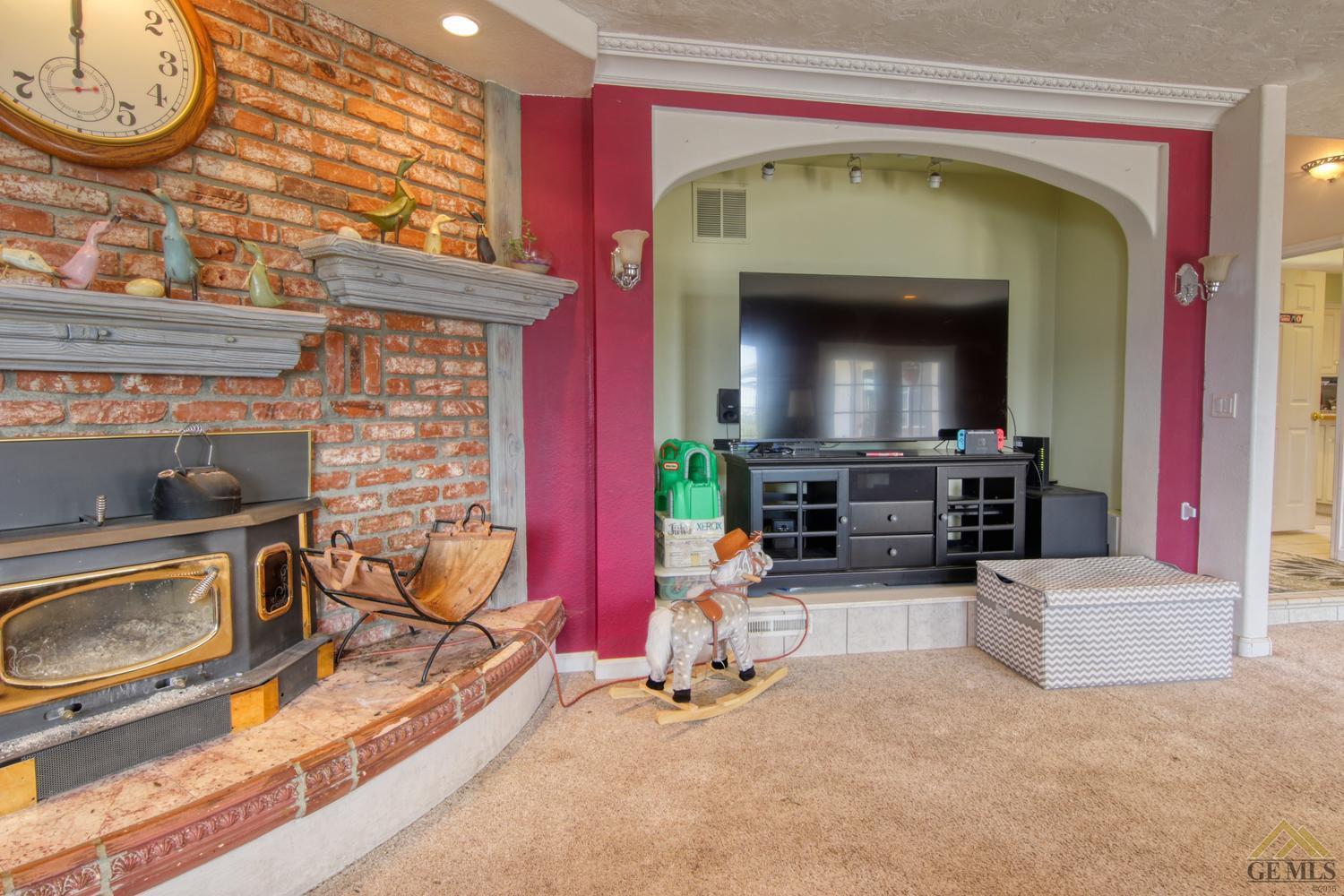 19350 Jacks Hill Road Tehachapi, CA 93561 - Photo 8 of 36 Gallery Image 8